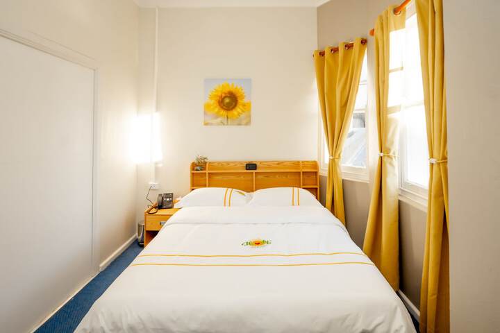 Room 17 of 43