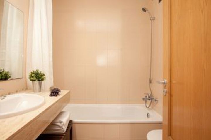 Room 3 of 21