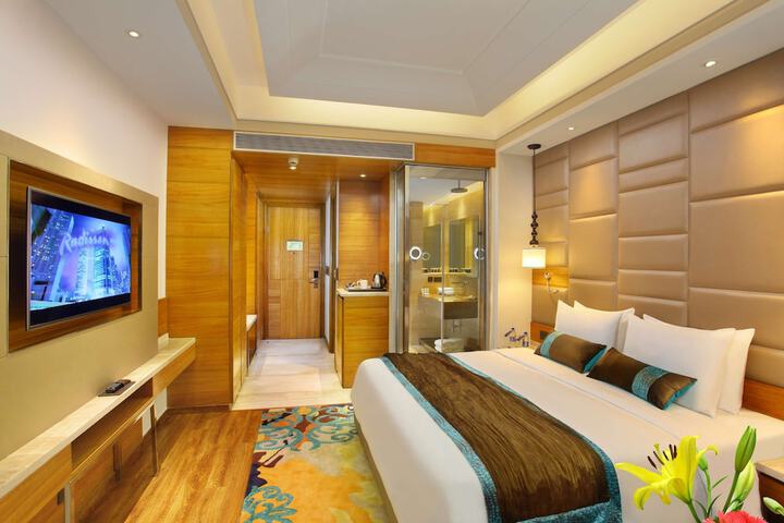 Room 5 of 39