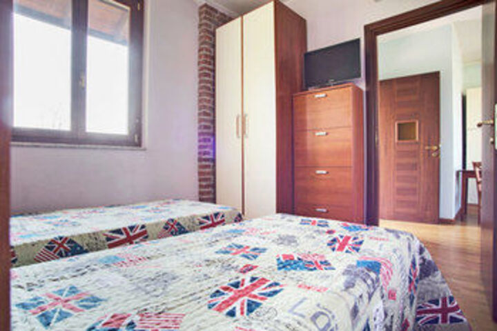 Room 133 of 320