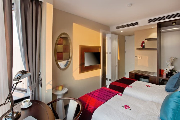 Room 22 of 63