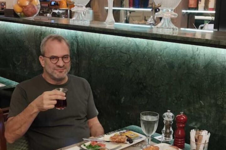 Dining 74 of 128