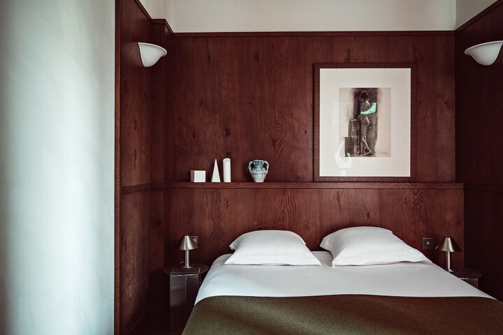 Room 8 of 45