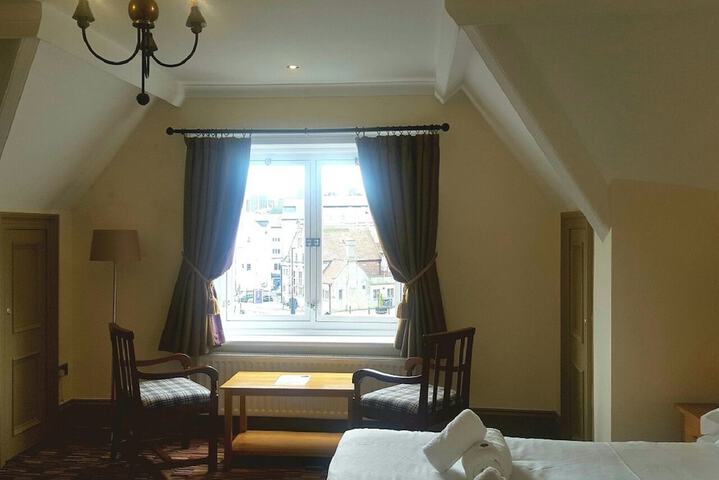 Room 15 of 60