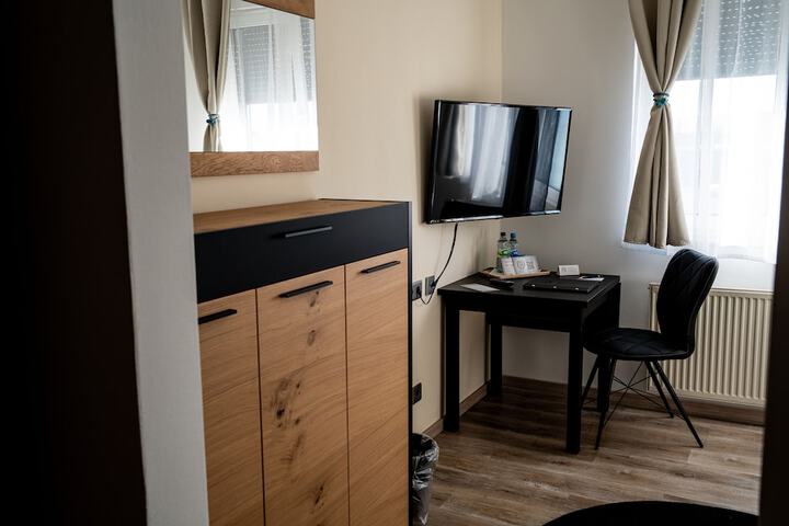 Room 19 of 63