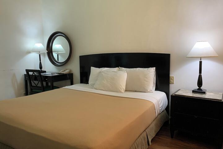 Room 15 of 50