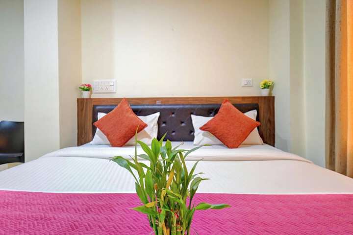 Room 7 of 34