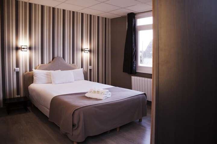 Room 8 of 81