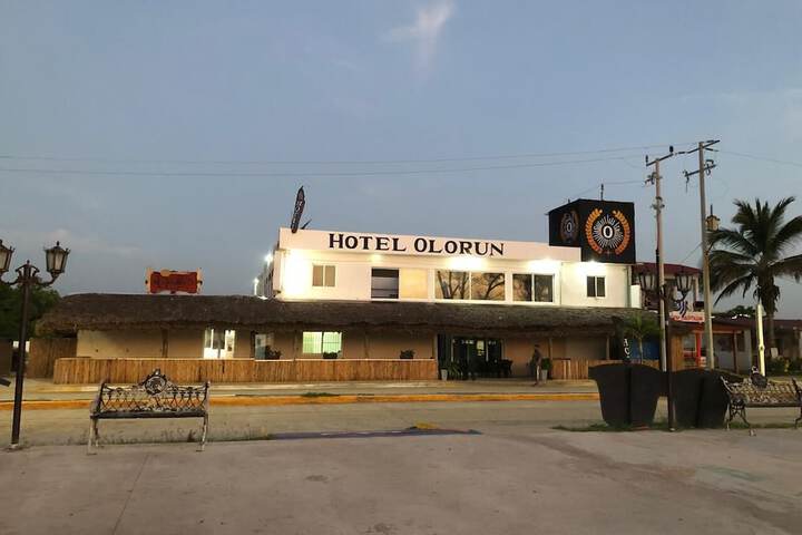 Exterior of Hotel olorun