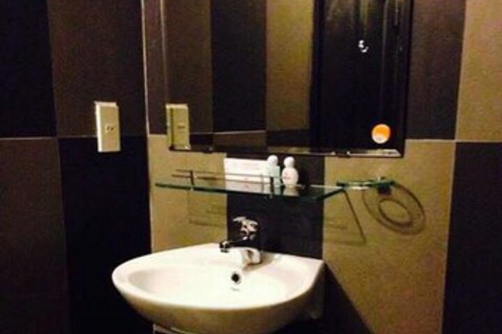 Room 3 of 15