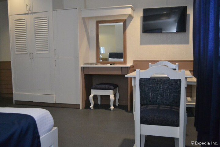 Room 12 of 39