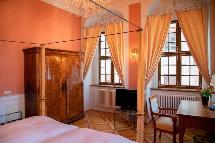 Room 20 of 61