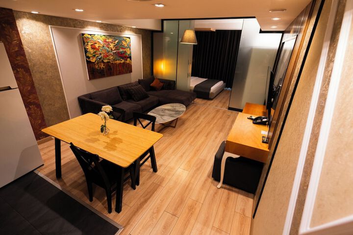 Room 45 of 149