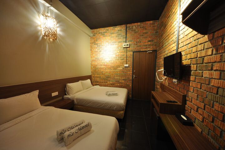 Room 16 of 37