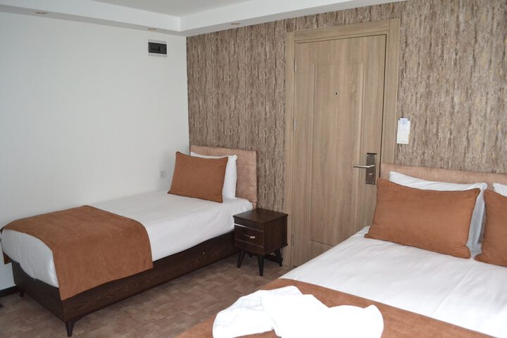 Room 52 of 88