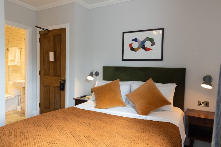 Room 4 of 81