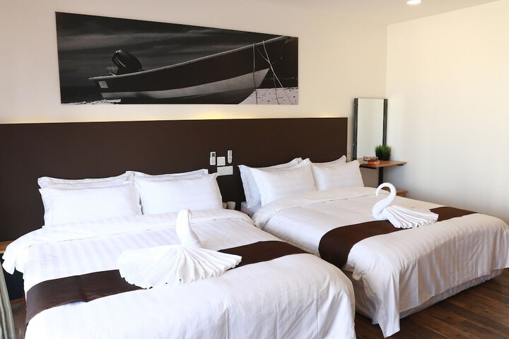 Room 15 of 147