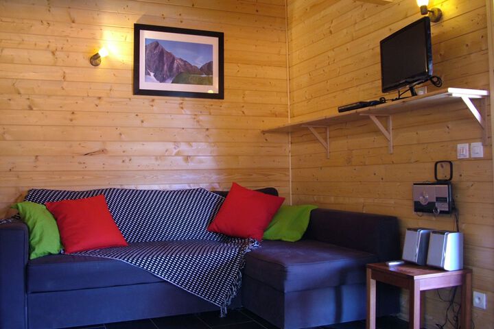 Room 12 of 26
