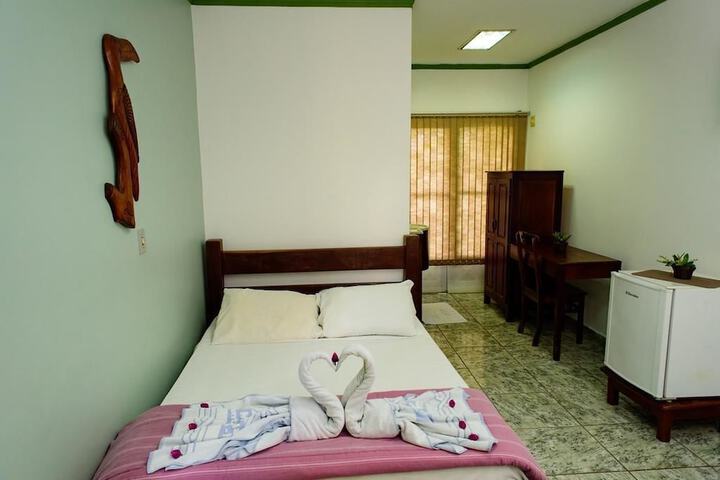 Room 9 of 27