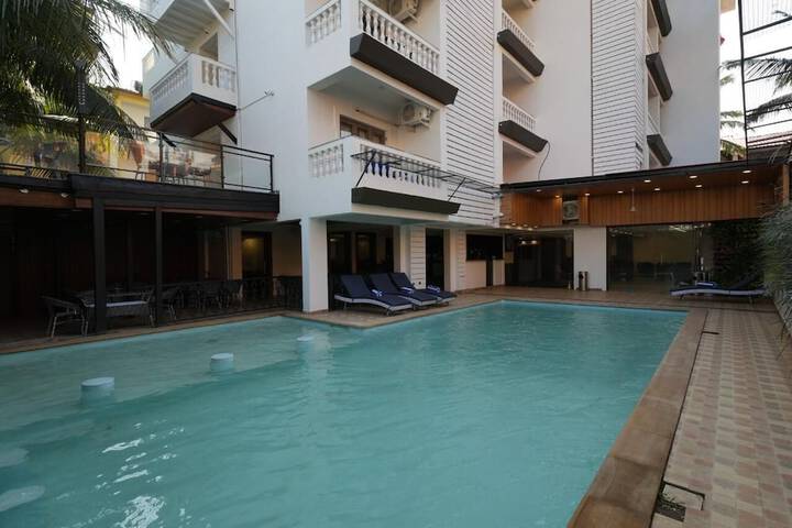 Pool 25 of 42