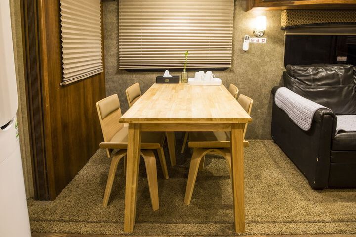 Room 2 of 55