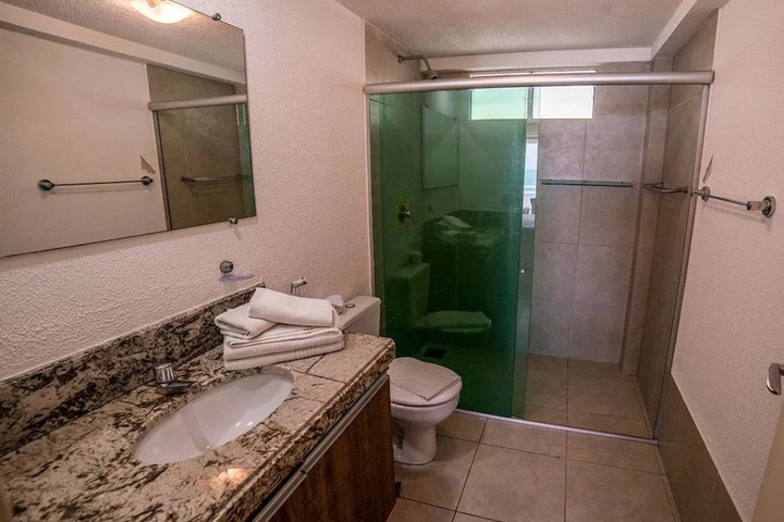 Room 7 of 17