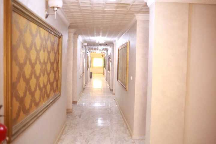 Ballroom/Hall 7 of 8