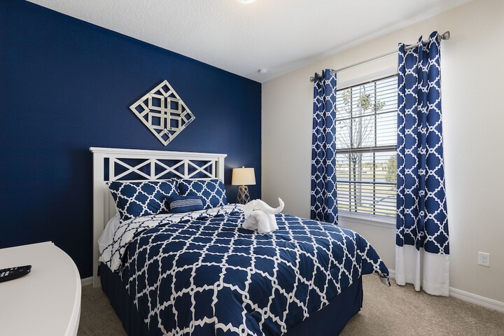 Room 4 of 35