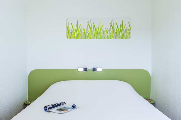 Room 12 of 70