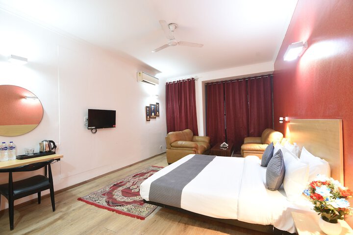 Room 20 of 27