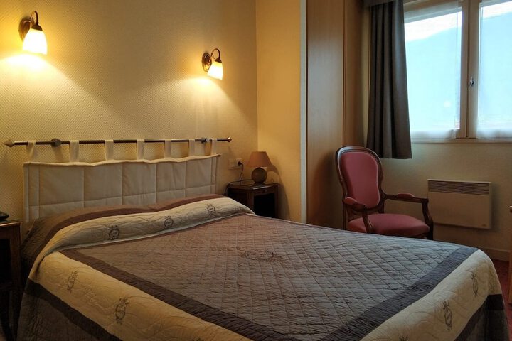 Room 18 of 42