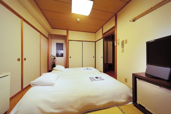 Room 8 of 56