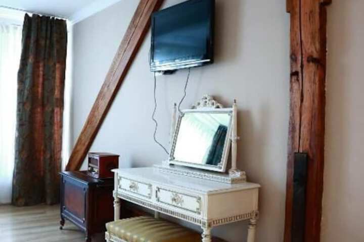 Room 20 of 51