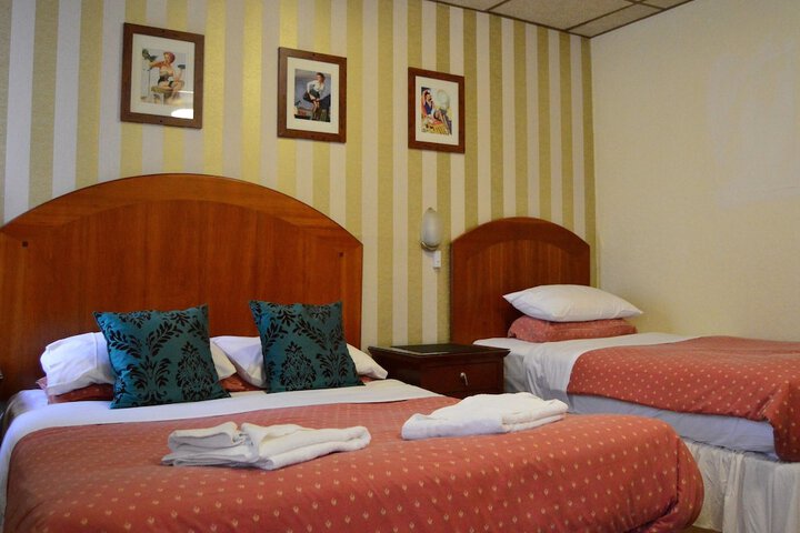 Room 40 of 61
