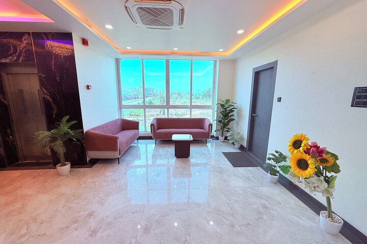 Hotel Interior 13 of 63