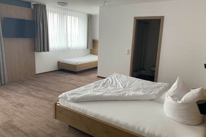 Room 4 of 19