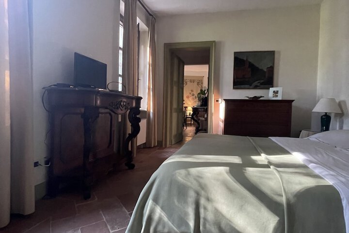 Room 14 of 60