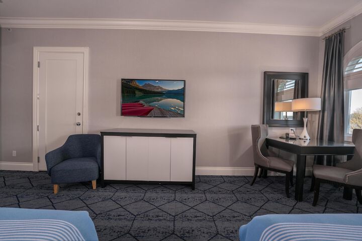 Room 45 of 99