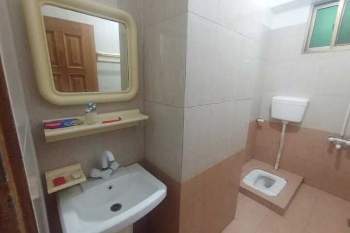 Room 15 of 41