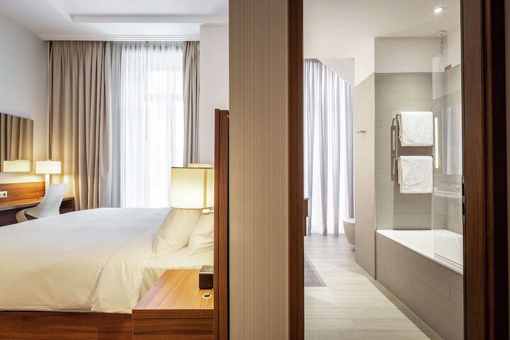 Room 26 of 113