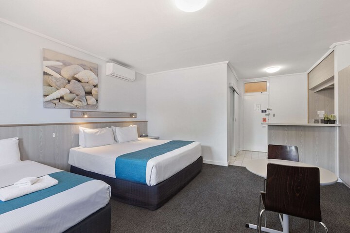 Room 20 of 53