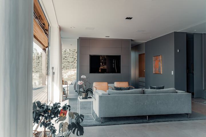 Room 2 of 29
