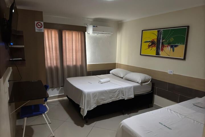 Room 8 of 30
