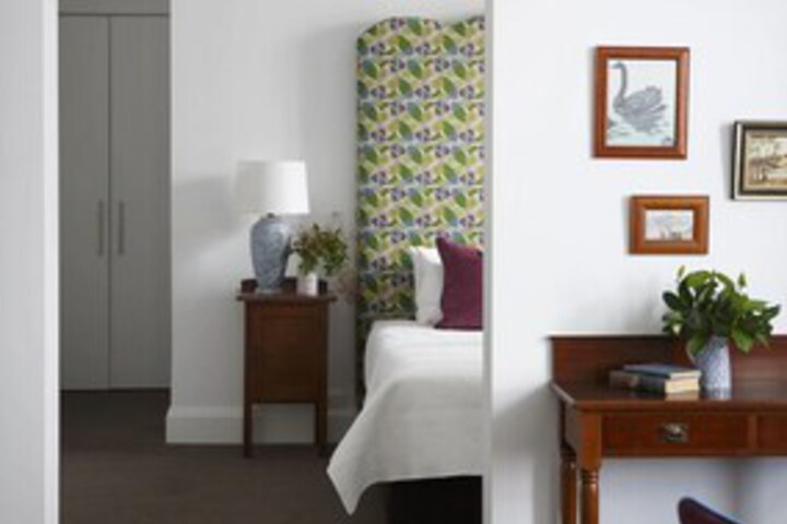 Room 28 of 117