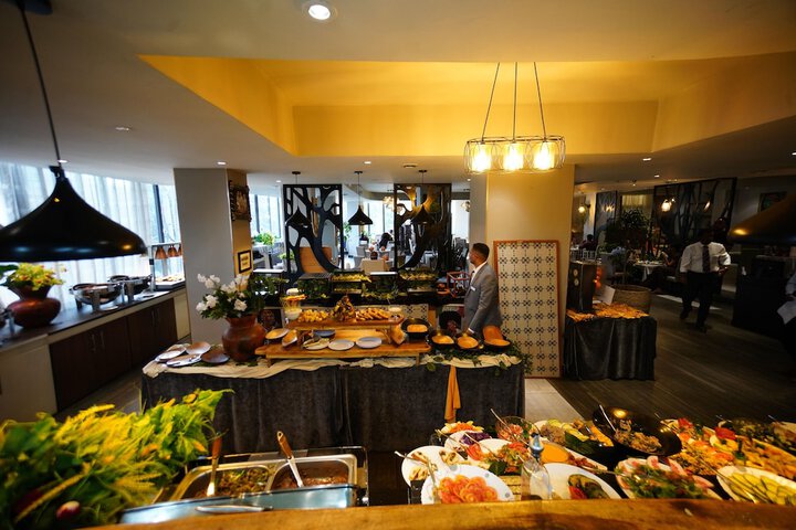 Dining 137 of 163