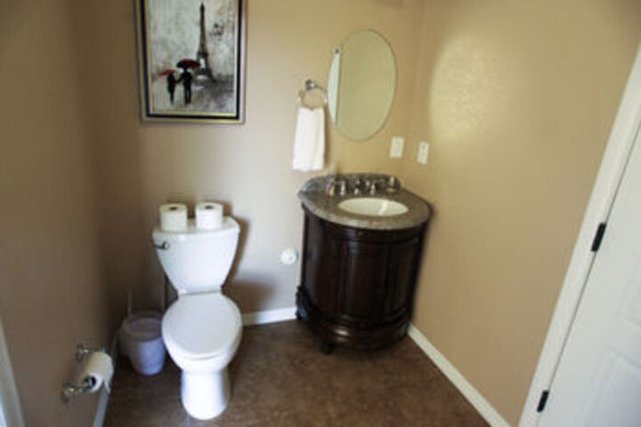 Room 3 of 53