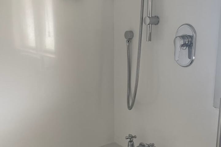 Room 63 of 81