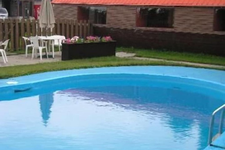 Pool 22 of 51