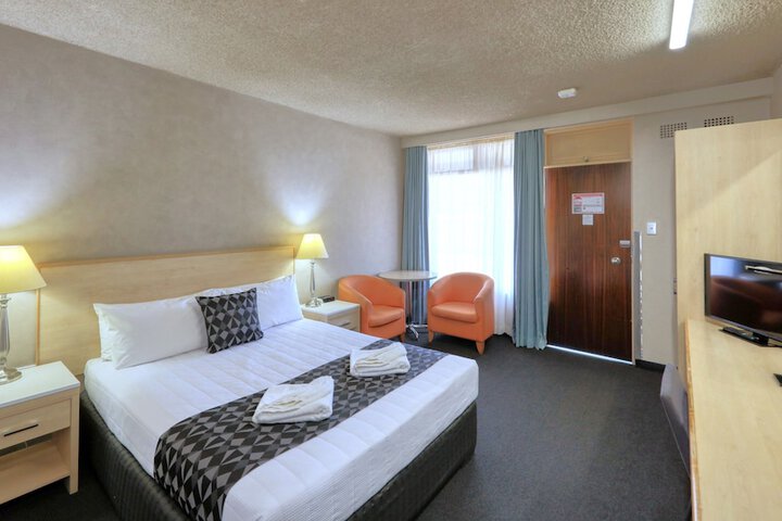 Room 5 of 29