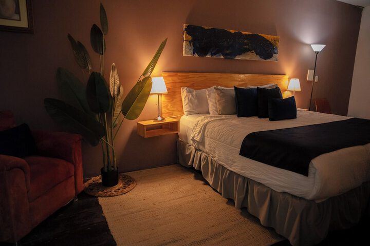 Room 44 of 79